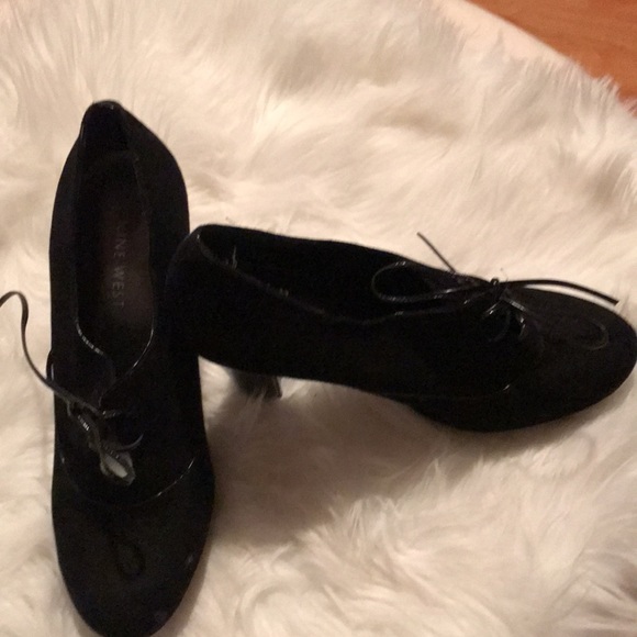 Black suede shoe bootie - Picture 3 of 7